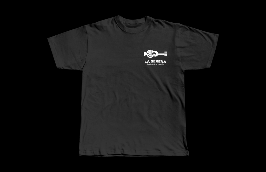 Remera Negra La Serena